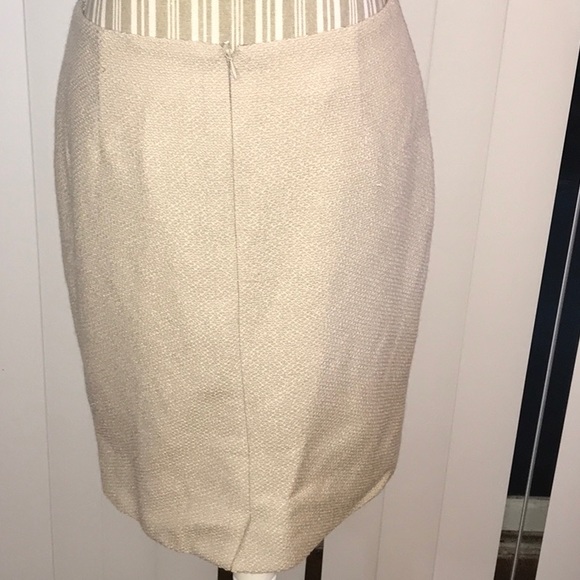 Escada skirt - Picture 3 of 4